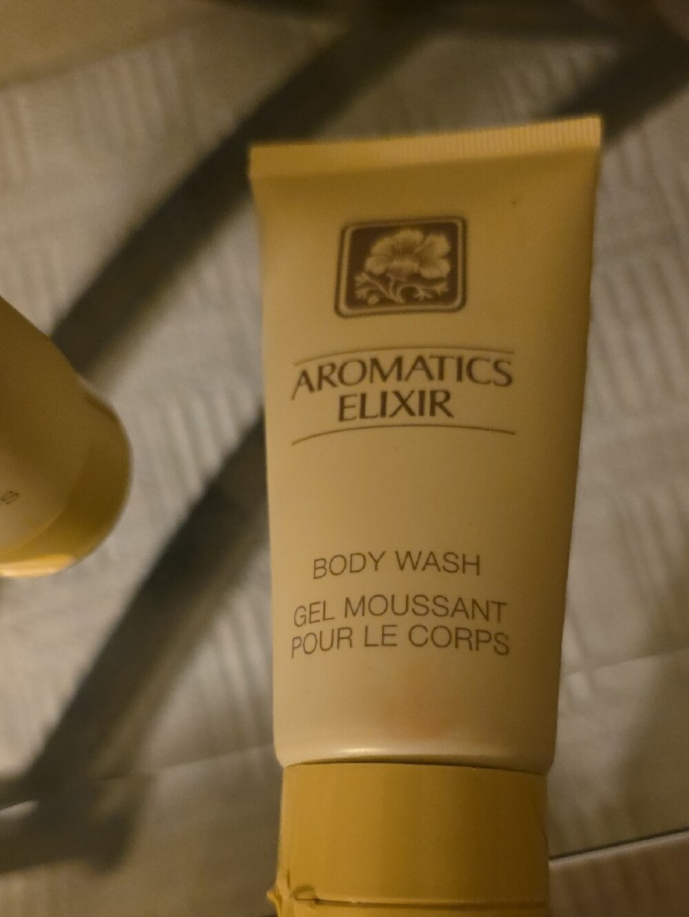 Clinique Aromatics Elixir Body Wash - 2 - Picture 2 of 4